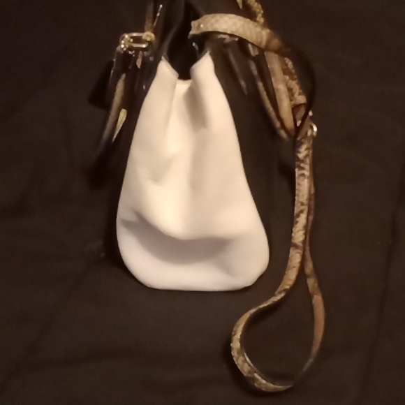 Vintage Coach Crossbody Purse - Picture 10 of 10